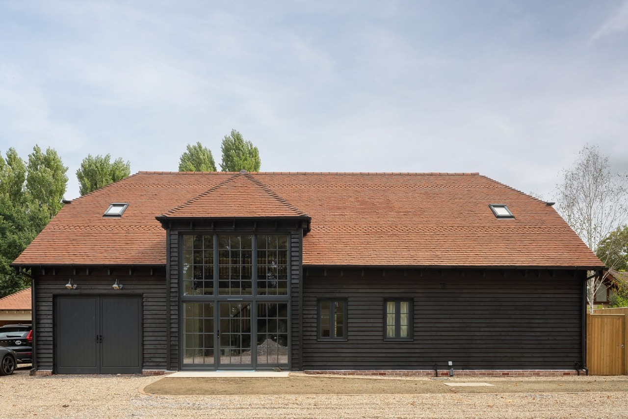 Classic Plain Tiles Surrey | Oak & Olive Homes | Luxury New Build Development